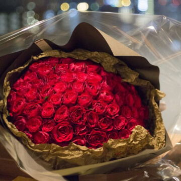 プロポーズ用108本の薔薇の花束